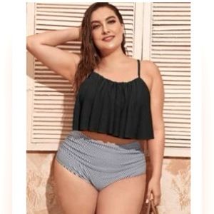 Black and White 2-piece Bathing Suit | 2x